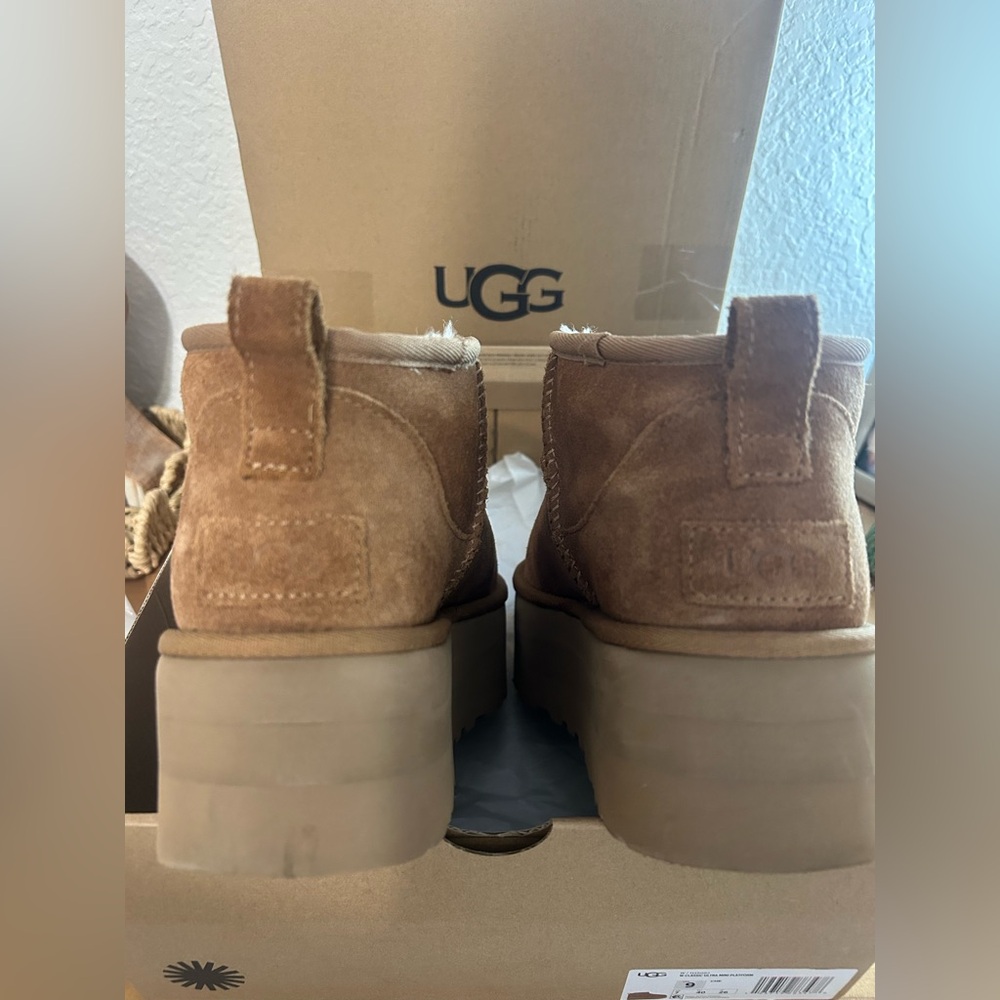 UGG Classic Ultra Mini Platform in Chestnut - Picture 6 of 8